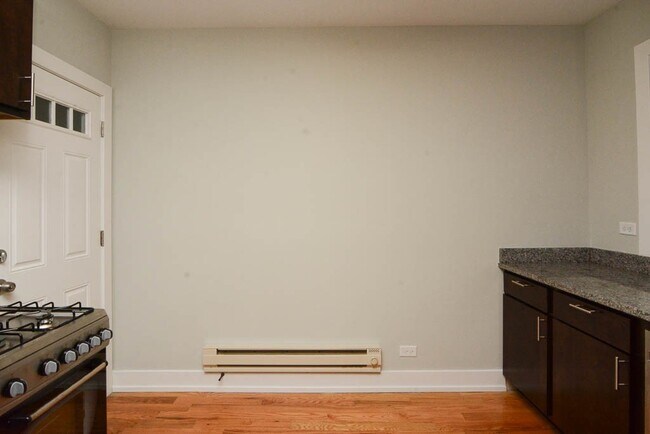 Photo - 2919 N Mildred Ave Unidad EE1