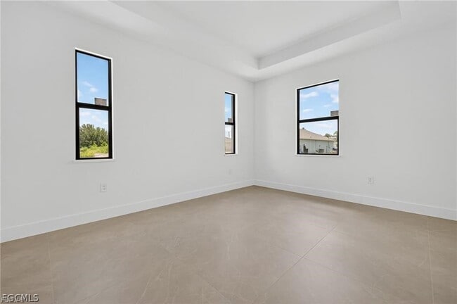 Photo - 208 Pembroke St