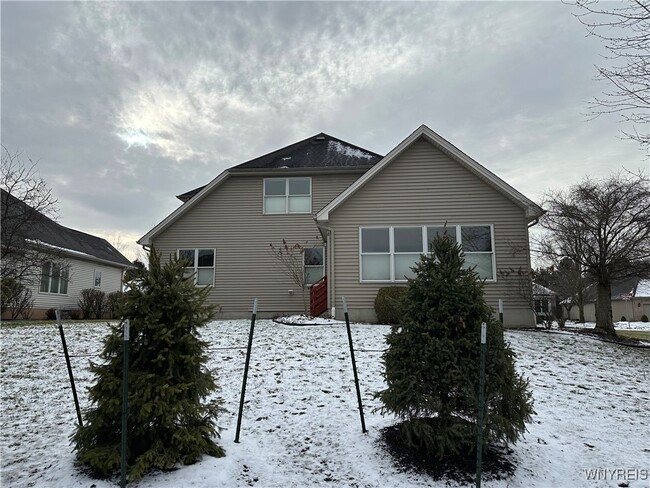 Photo - 8047 Laurel Park Ln