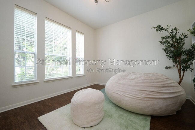 Photo - 1203 Lavender Shade Ct