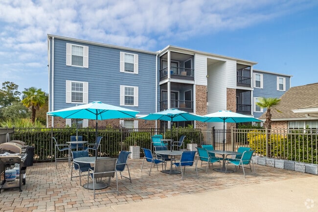 Poolside BBQ Area