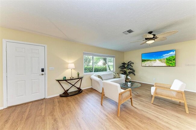 Photo - 1640 Saturn Rd