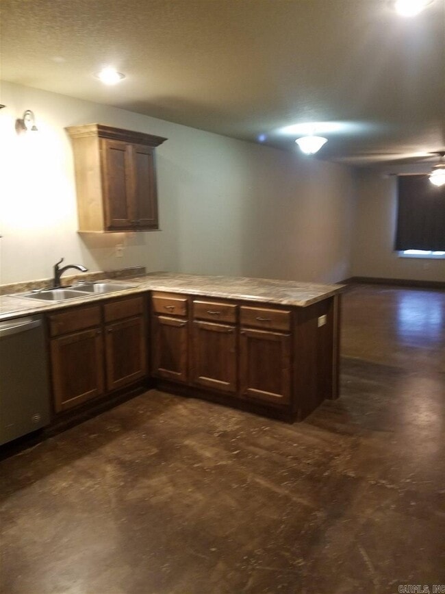 Photo - 1107 W Elm St