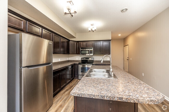 4BR + Den, 3BA - 1,708 SF