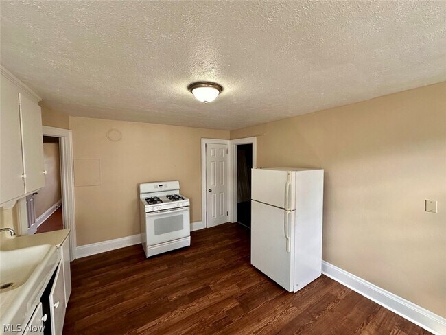 98 N Portage Path Unit 6