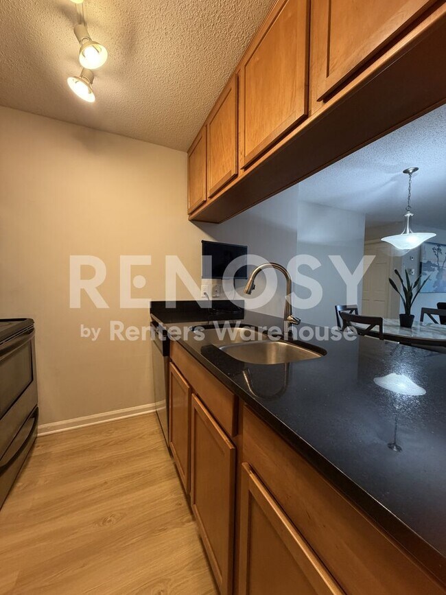 Photo - Available July 1st 2 Bedroom 1 Bath Condo in Minneapolis