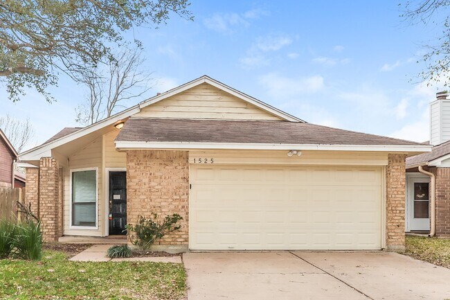 Building Photo - 1525 Miller Ave