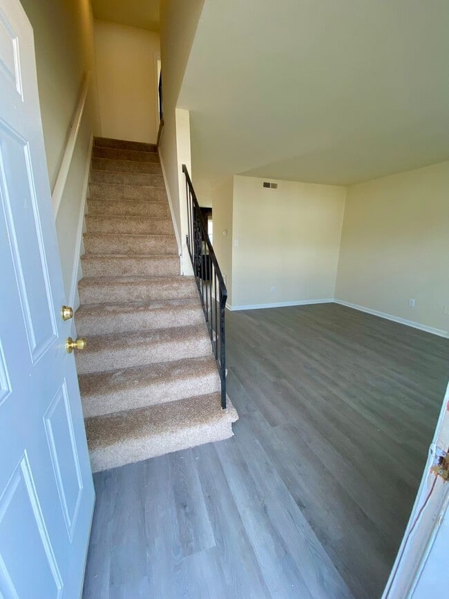 Photo - 808 Arlington Rd Unit B