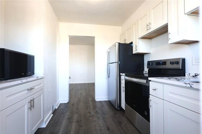 Photo - 2811 Brownsville Rd