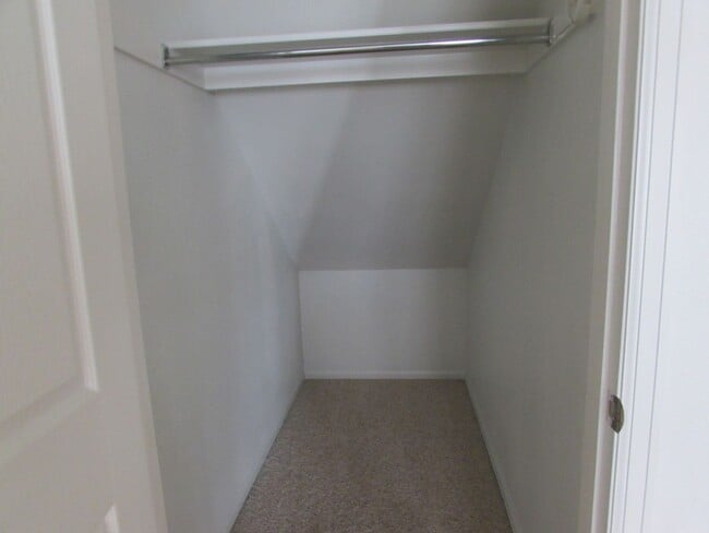 Photo - Bright 2 bed 2 1/4 bath Town Home