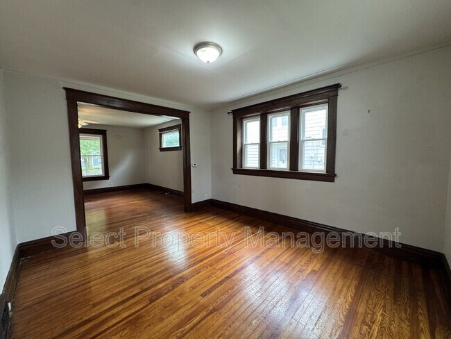 317 W Wildwood Ave