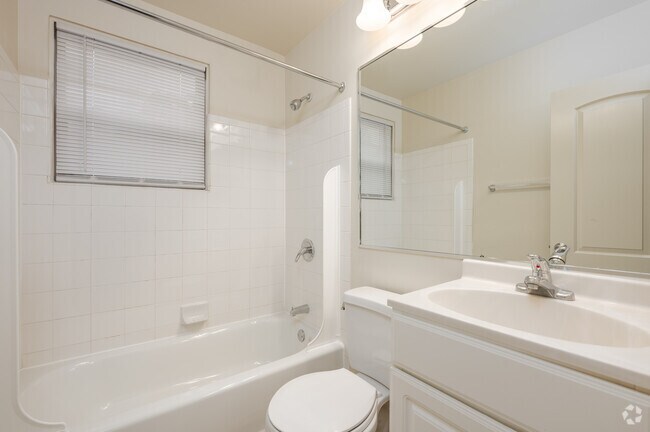 2BR, 1BA - 849SF