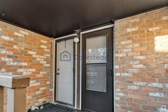 Building Photo - 6036 Birchbrook Dr Unit Apt 231