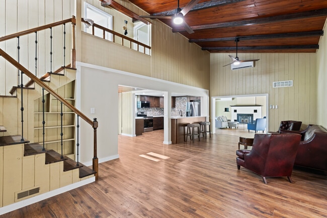 Photo - 1524 SW 37th Ave