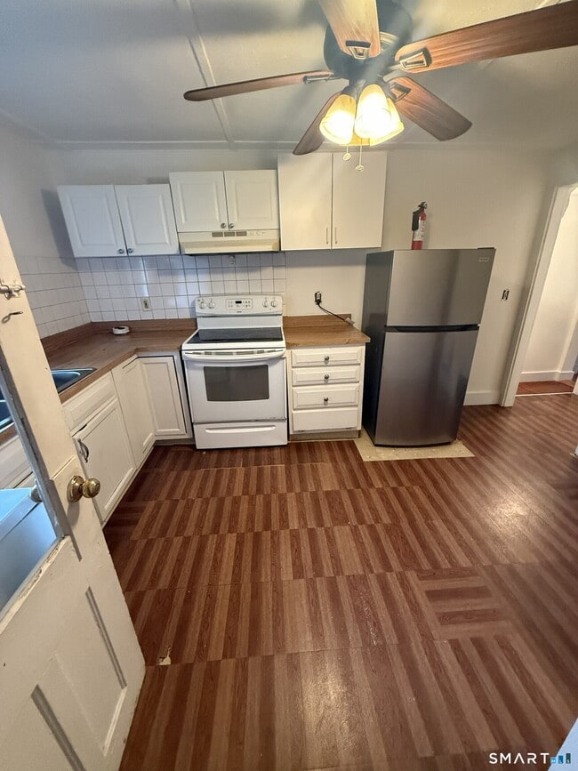 Photo - 121 Grove St