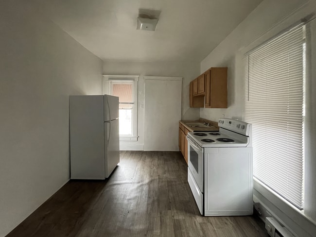 Photo - 626-628 W Main St Unit 626 #2