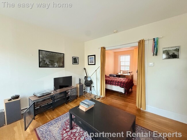 Photo - 45 Bow St Apartamento Unidad #2
