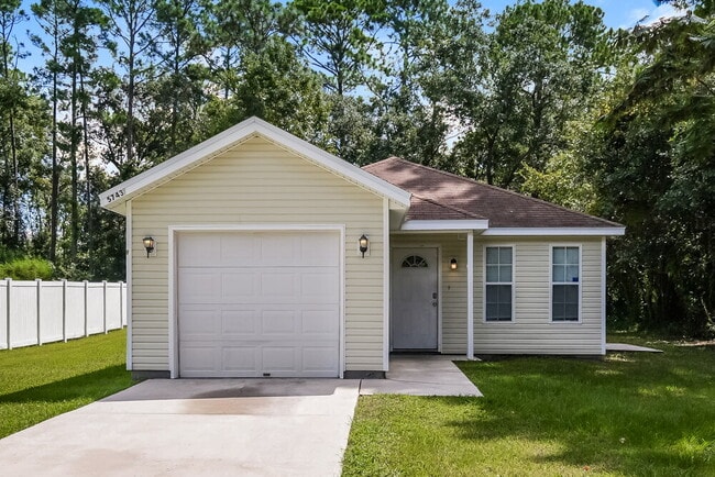Building Photo - 5743 Kinkaid Rd Rental