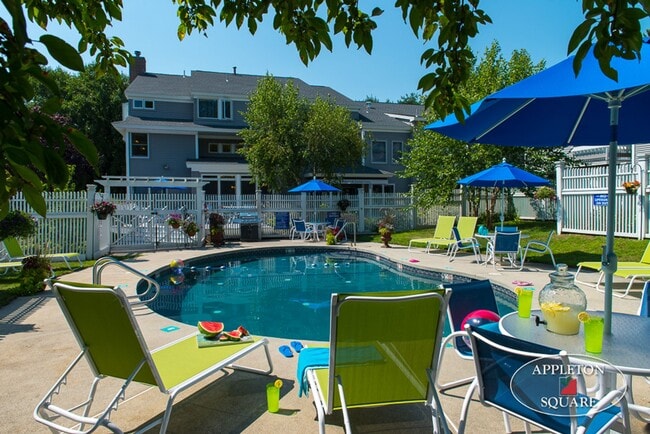 Appleton Square Methuen