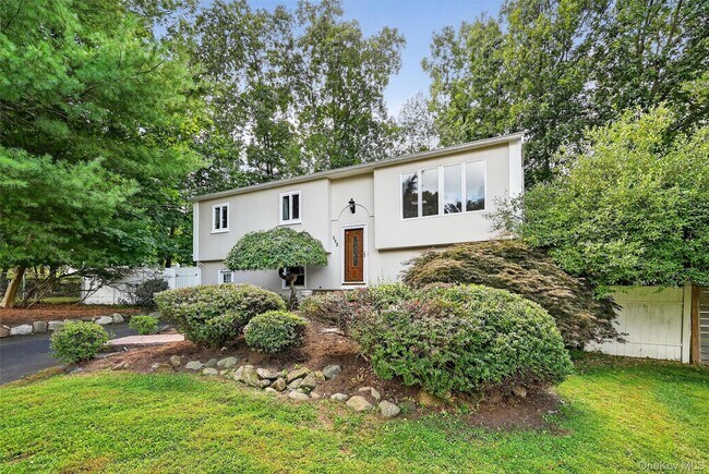 Photo - 731 Manette Ln