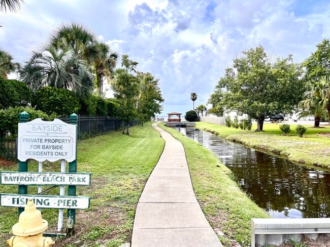 Photo - 437 S Shore Dr
