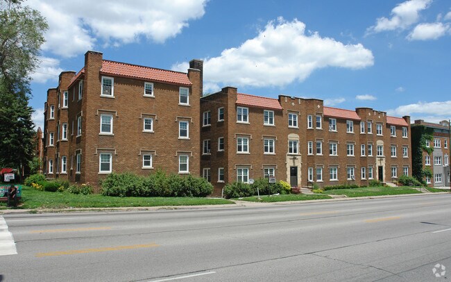 The Radcliffe Apartments - The Radcliffe Apartments