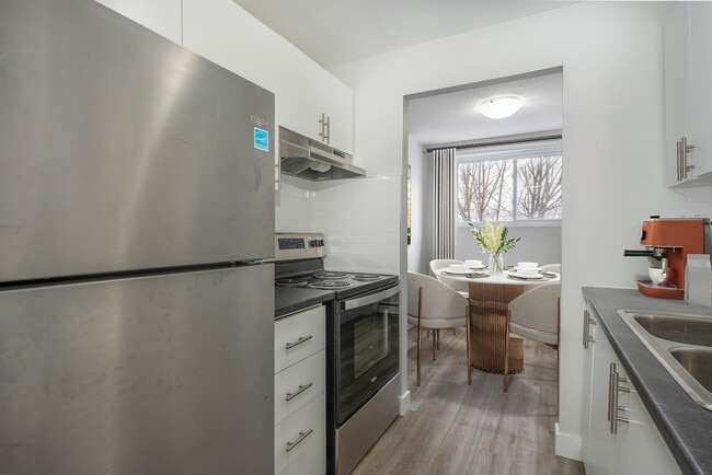 Building Photo - 68 Breckenridge Drive