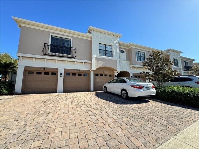 Building Photo - 7212 Hamilton Rd Unit 7212