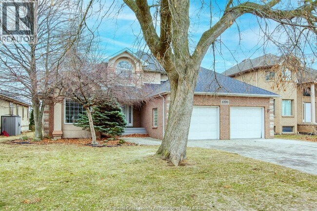 Photo - 1220 Woodmont Crescent