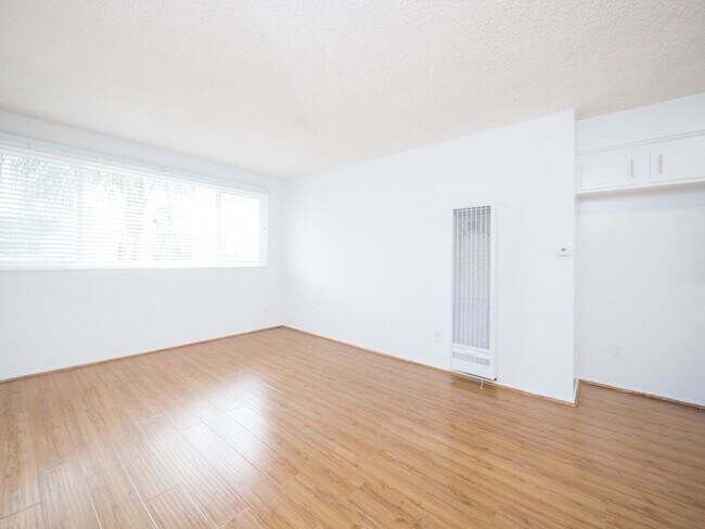 Photo - 817 S. St. Andrews Pl