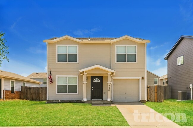 Building Photo - 1708 Vineridge Ln