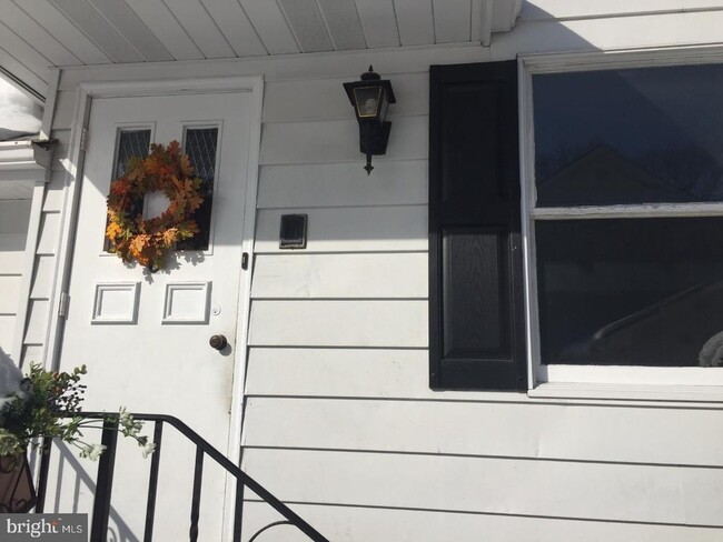 Photo - 213 Laurel Ave