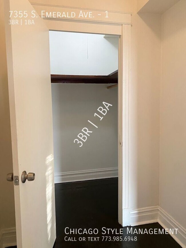 Photo - Generous Living Space Unidad 1