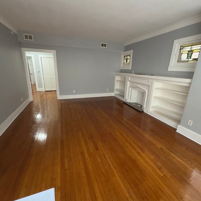 Photo - 7010 S Morgan St