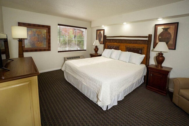Building Photo - 245 Jess-Jo Pkwy Unit ID1267907P Rental