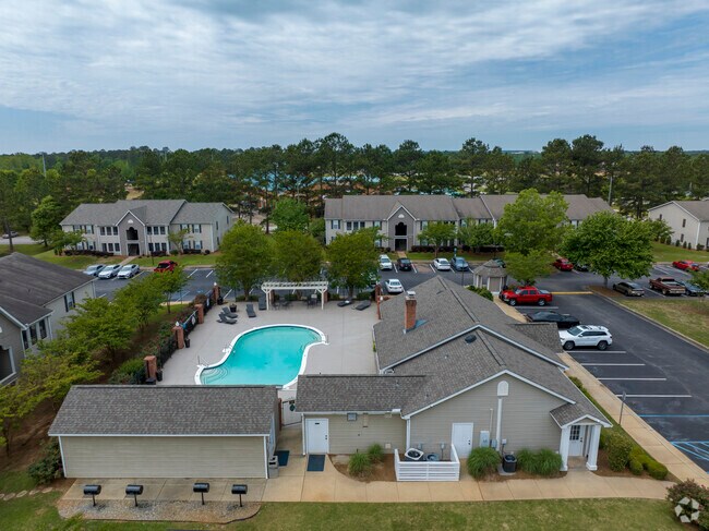 Pool - The River Apartments