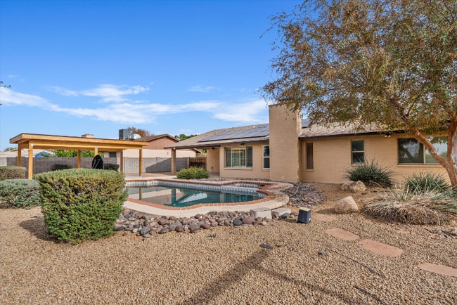 Photo - 9632 N 58th Ln Unidad Suite