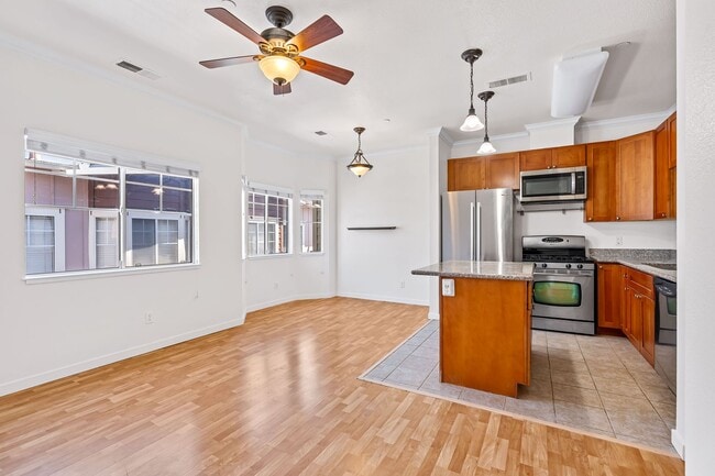 Photo - 225 Valley Oak Dr Unit 225