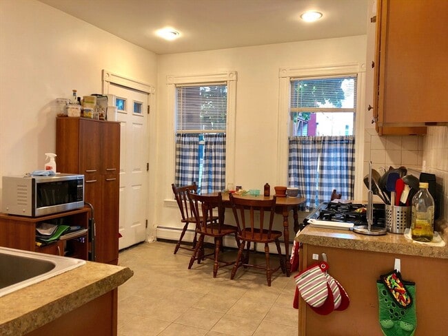 Photo - 104 Pine St Unit 1