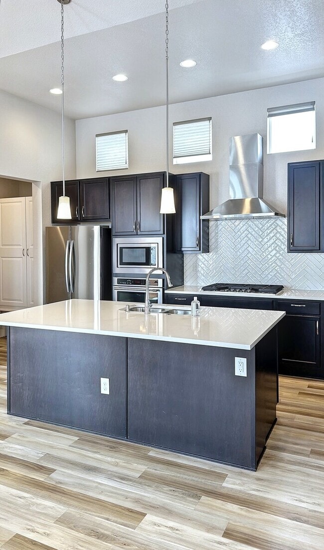 Photo - 5992 N Fulton St