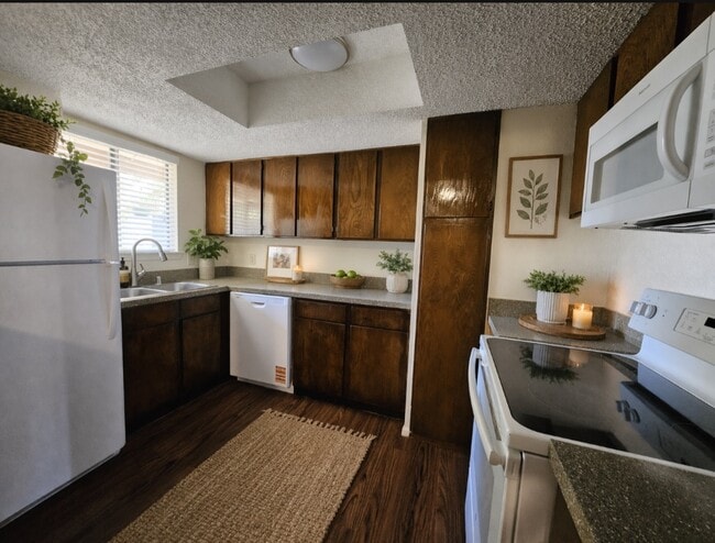 Cocina - Midland Village Apartments