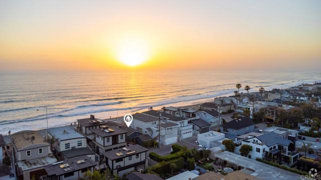 Building Photo - 2028 Ocean Front Rental