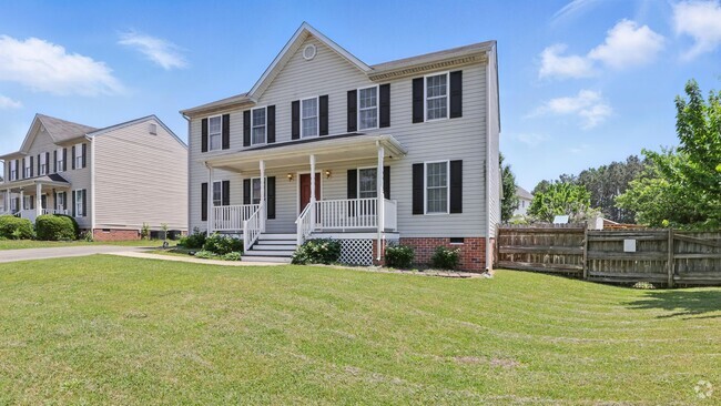 Building Photo - Spacious Family Home in North Chesterfield...