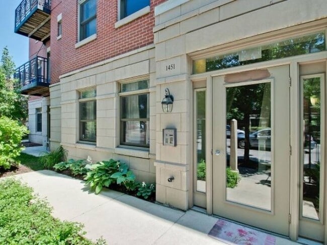 Photo - 1451 S Halsted St