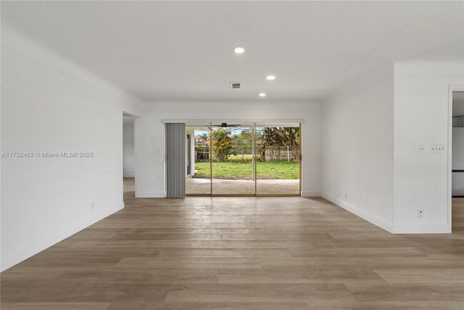 Photo - 15391 Jackson Rd