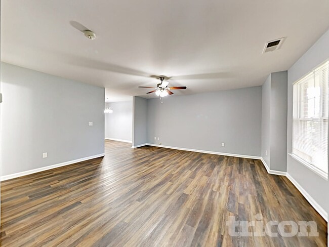 Photo - 1204 Thompson Ave