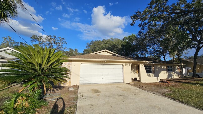 1270 Deltona Blvd