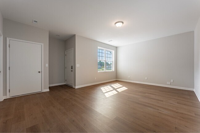 5707 Roy's Ridge