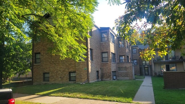 Building Photo - 10419 S Hale Ave Unit 2A