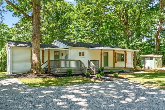 Photo - Fantastic Fully-Renovated Home in Kingston Springs on Almost 1 Acre!